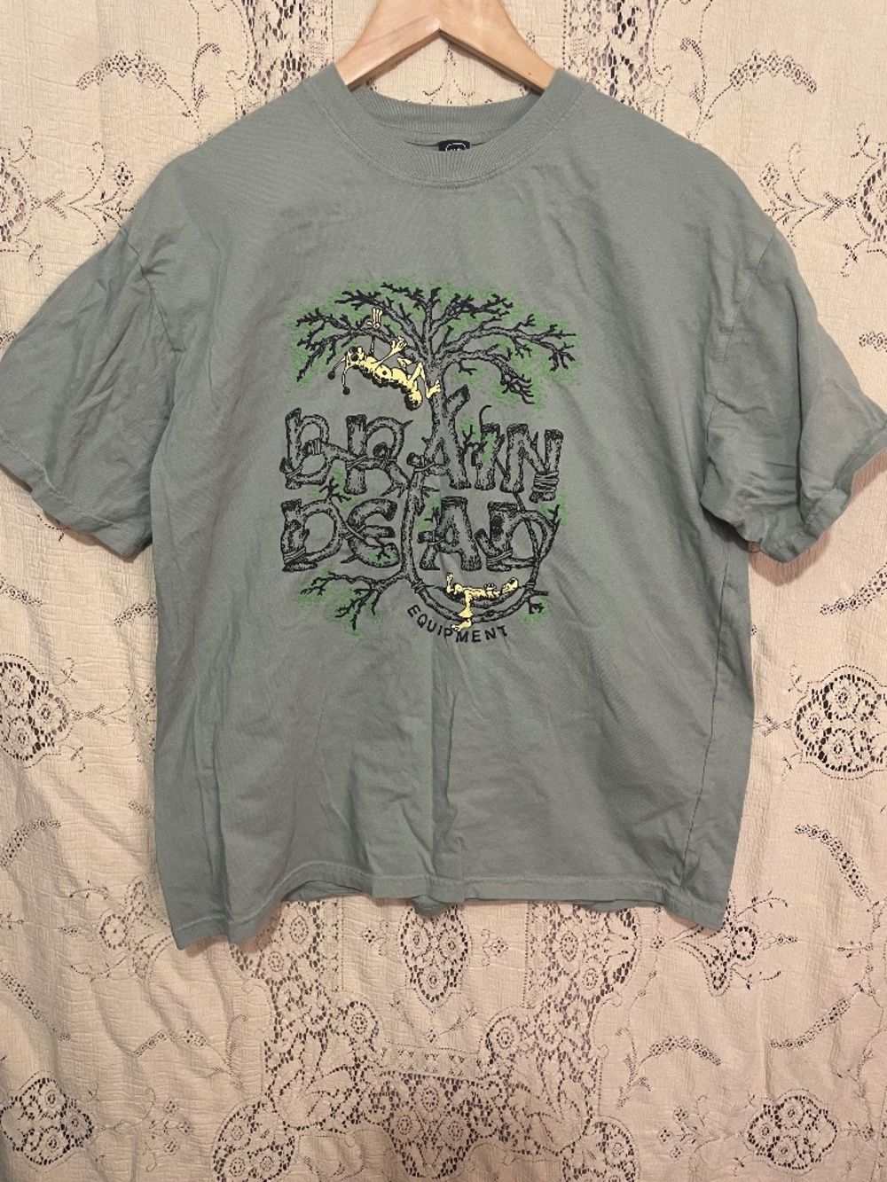 Brain Dead: Streetwear graphic tee